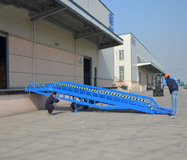 中平镇移动式登车桥应用